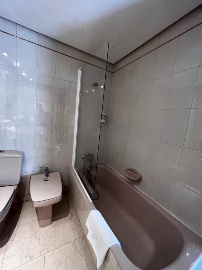 Apartamentos Olano C.B. Madrid Exterior foto