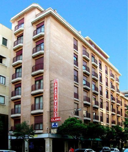 Apartamentos Olano C.B. Madrid Exterior foto