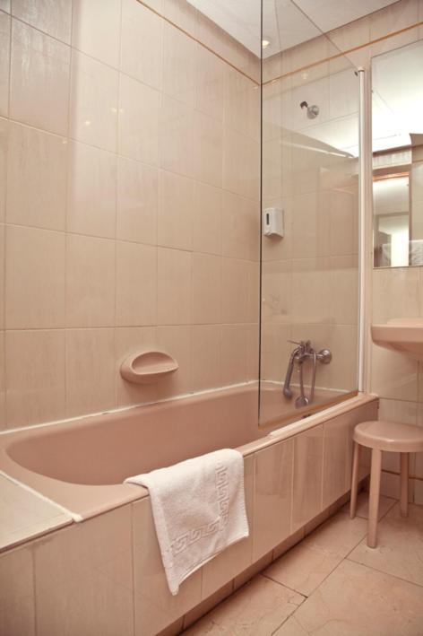 Apartamentos Olano C.B. Madrid Exterior foto