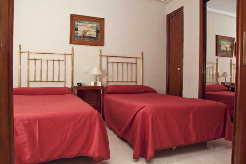 Apartamentos Olano C.B. Madrid Exterior foto
